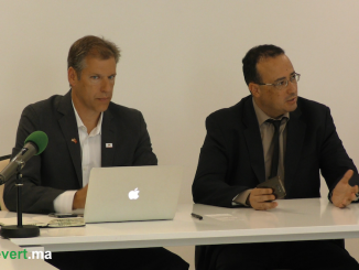 le Directeur du pôle Efficacité Energétique de l’AMEE, Monsieur Mohamed ELHAOUARI, et le Professeur Daniel Kammen de l'Université de Californie (RAEL) à Berkeley aux Etats-Unis