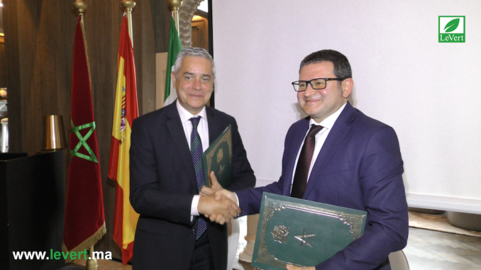 M. Said Mouline directeur général de l'Amee et M. Nestor Fernández Rodriguez directeur général de la l’Agence Andalouse de Coopération Internationale au Développement (AACID) et la Junta de Andalucía (Espagne).