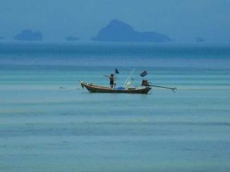 Thaïlande: Des milliers de touristes fuient des îles du golfe avant la tempête Pabuk