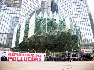 Paris : Blocages contre la "République des pollueurs"
